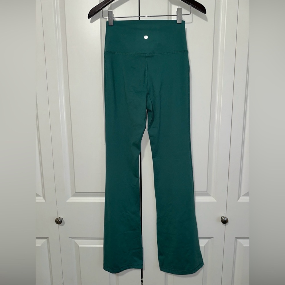 Yogalicious Lux Lightweight Cross Over Flare Leggings S - Picture 4 of 5